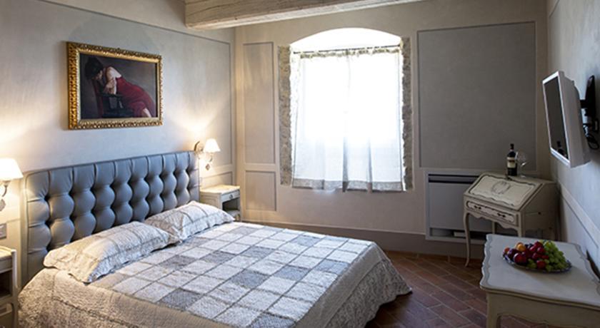 Le Bifore Cortona Room photo