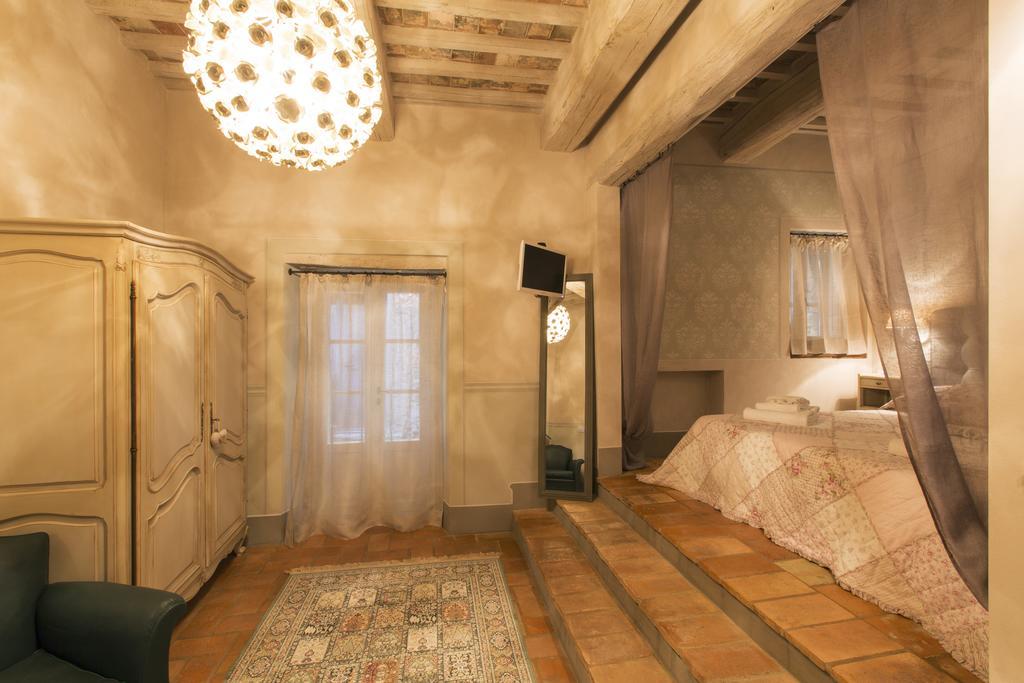 Le Bifore Cortona Room photo