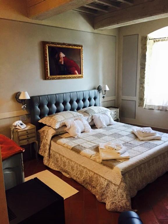 Le Bifore Cortona Room photo