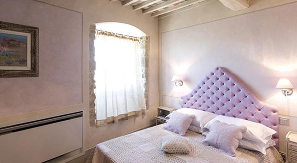 Le Bifore Cortona Room photo